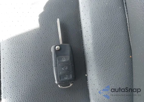 2009 Volkswagen Jetta Se/Sel z USA, uszkodzony, nr VIN 3VWRM71K19M052734